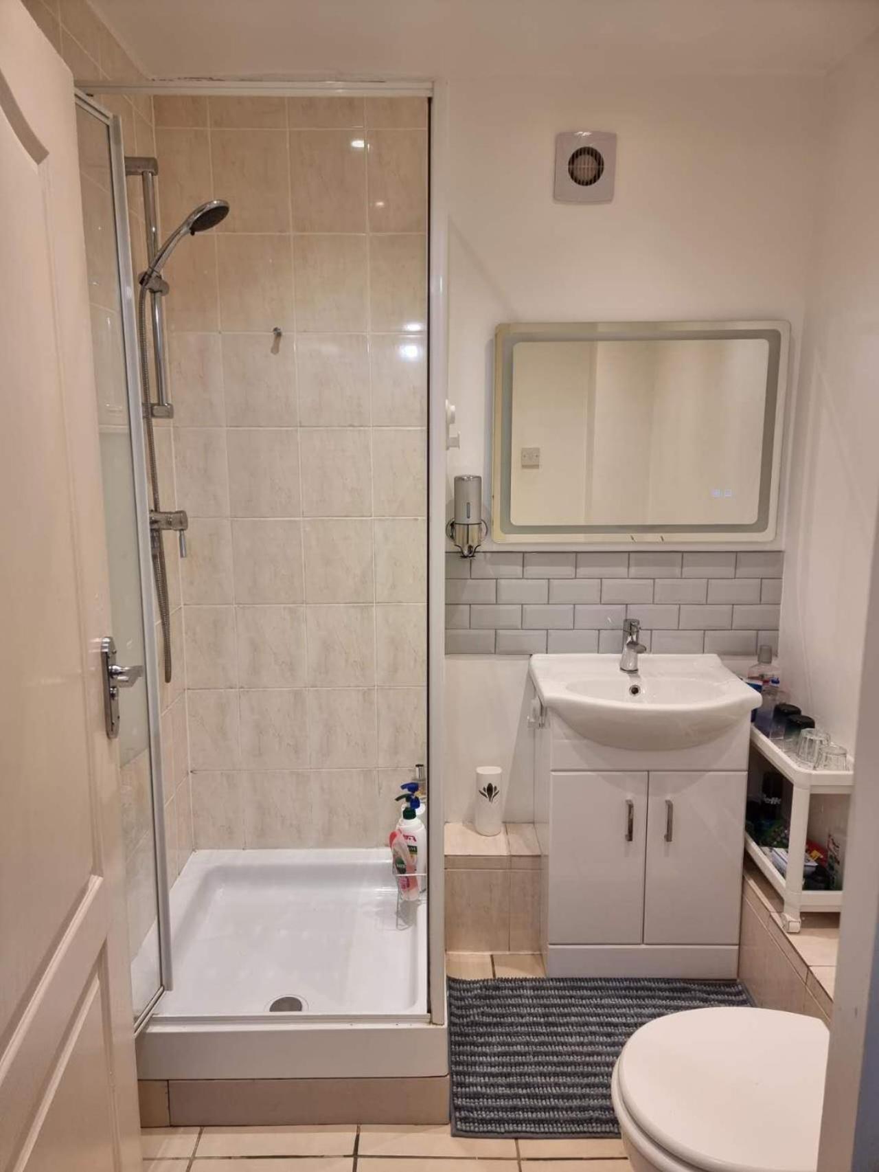 Bethnal Green/Brick Lane 2 Bedroom Apartment Londra Esterno foto